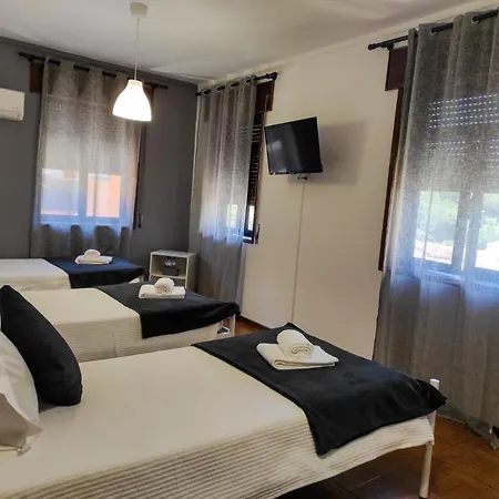 Local Tamega Hotell *