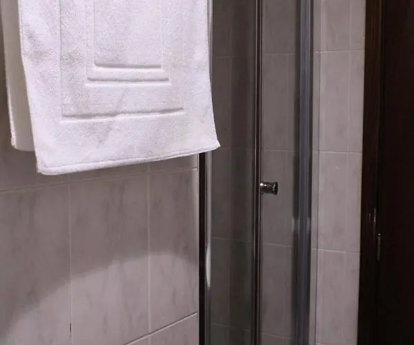 Local Tamega Hotel *